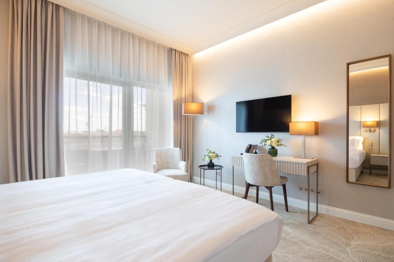 Hotel Gerardus Сегед Екстериор снимка