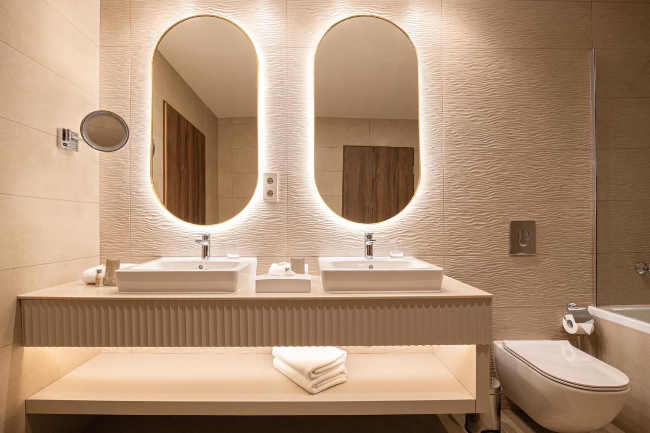 Hotel Gerardus Сегед Екстериор снимка