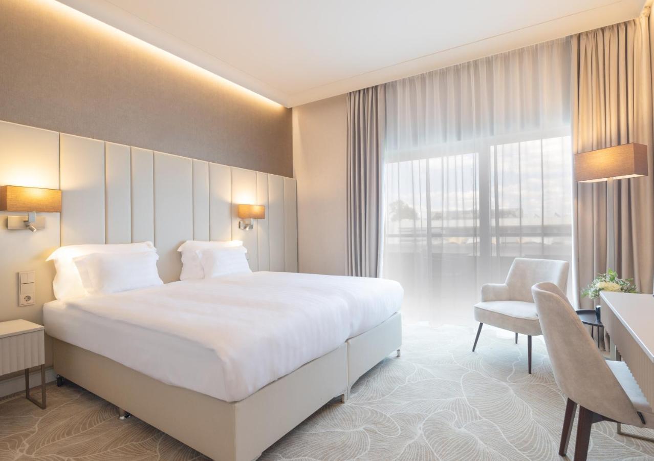 Hotel Gerardus Сегед Екстериор снимка