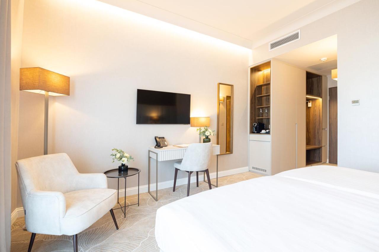 Hotel Gerardus Сегед Екстериор снимка