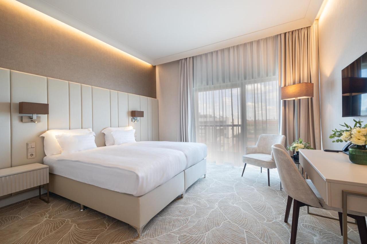 Hotel Gerardus Сегед Екстериор снимка
